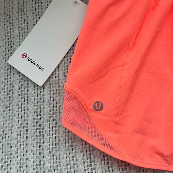 ⚠️SOLD⚠️Lululemon Hotty Hot Shorts Low Rise 4” - Sunset - Women’s Size 6 - Picture 4 of 10